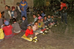 Abendessen in der Schule im  Nubratal - 2007